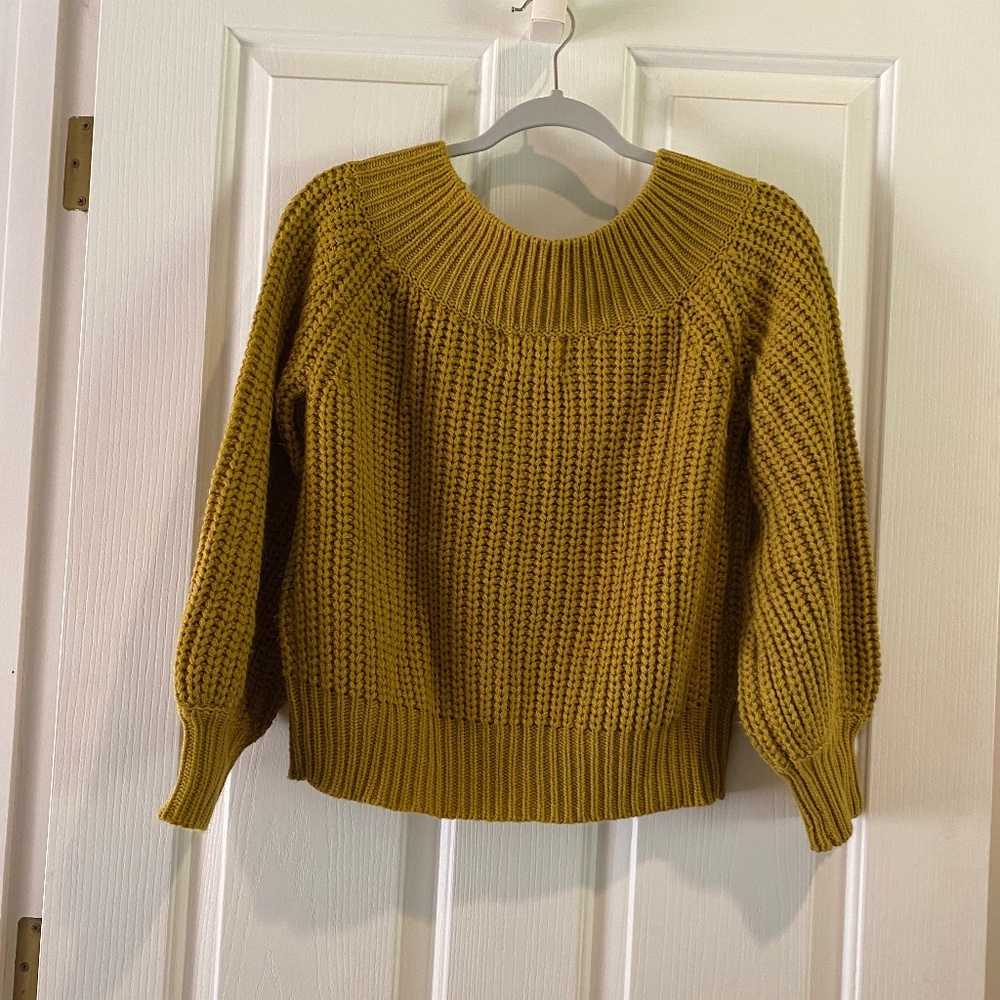 Boat neck sweater